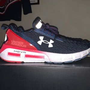 Under Armour HOVR Mega 2 Clone